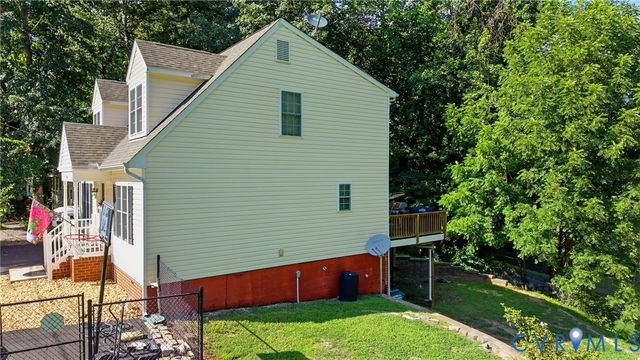 6401 Poplar Rd, New Kent, VA 23141