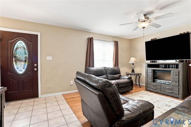 6401 Poplar Rd, New Kent, VA 23141