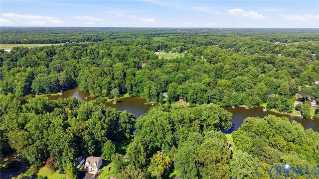 6401 Poplar Rd, New Kent, VA 23141