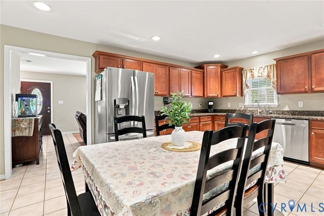6401 Poplar Rd, New Kent, VA 23141