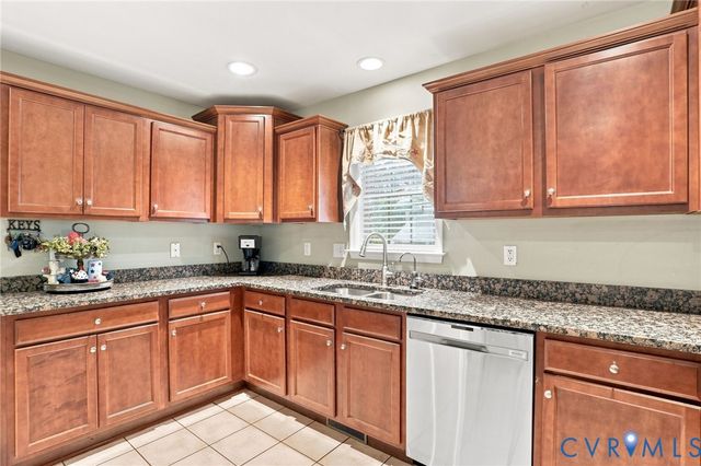 6401 Poplar Rd, New Kent, VA 23141