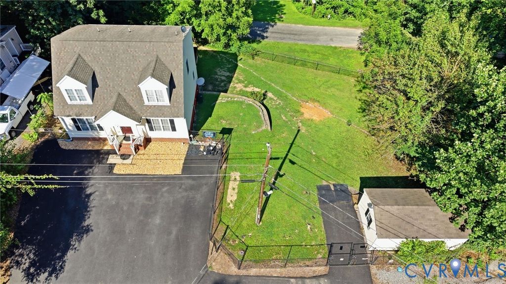 6401 Poplar Rd, New Kent, VA 23141