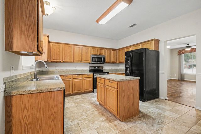 1342 Clear Creek Drive, Lewisville, TX 75067
