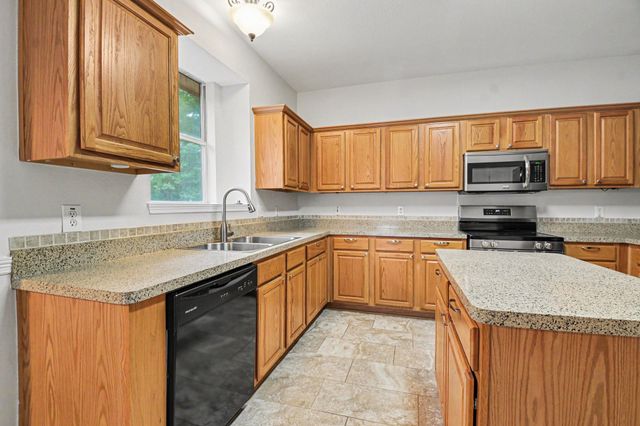 1342 Clear Creek Drive, Lewisville, TX 75067