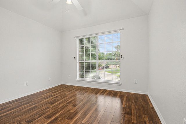 1342 Clear Creek Drive, Lewisville, TX 75067