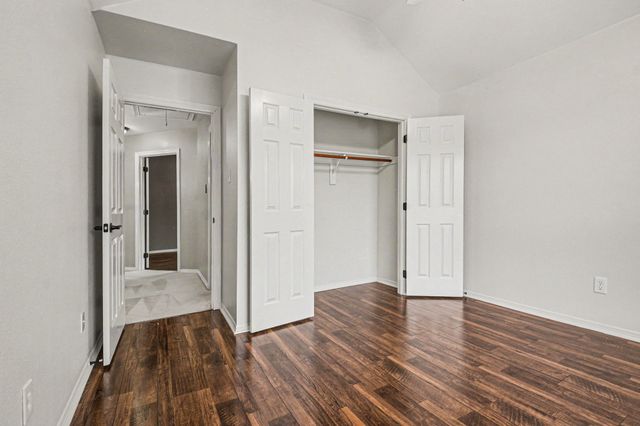 1342 Clear Creek Drive, Lewisville, TX 75067