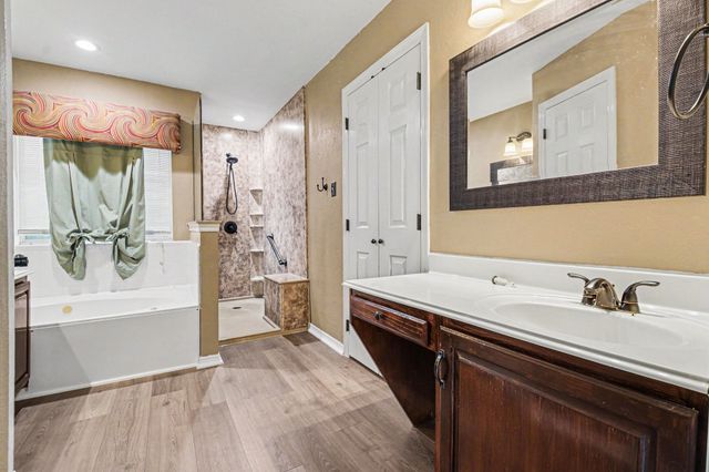 1342 Clear Creek Drive, Lewisville, TX 75067