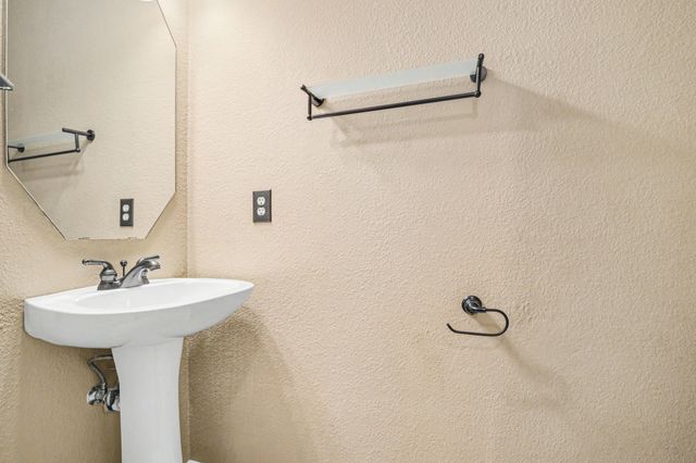 1342 Clear Creek Drive, Lewisville, TX 75067