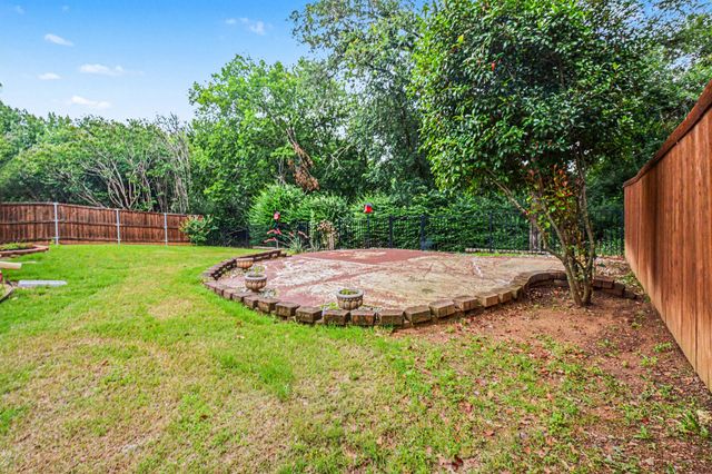 1342 Clear Creek Drive, Lewisville, TX 75067