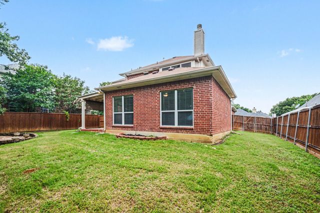 1342 Clear Creek Drive, Lewisville, TX 75067
