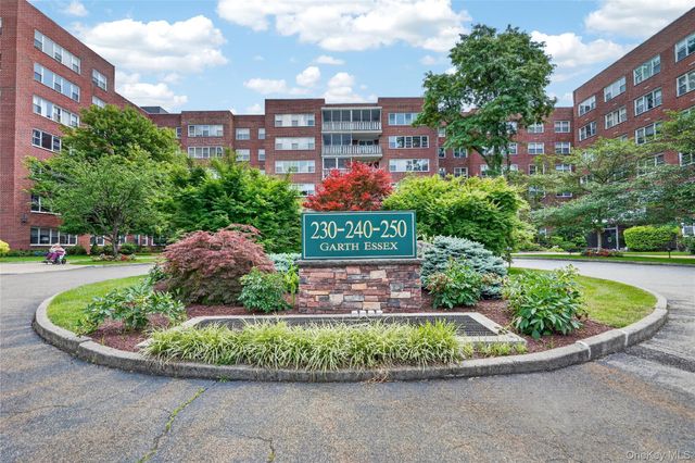 240 Garth Road 4H2, Scarsdale, NY 10583