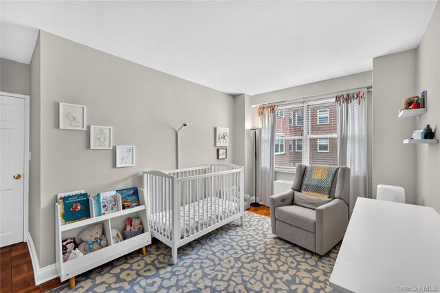 240 Garth Road 4H2, Scarsdale, NY 10583