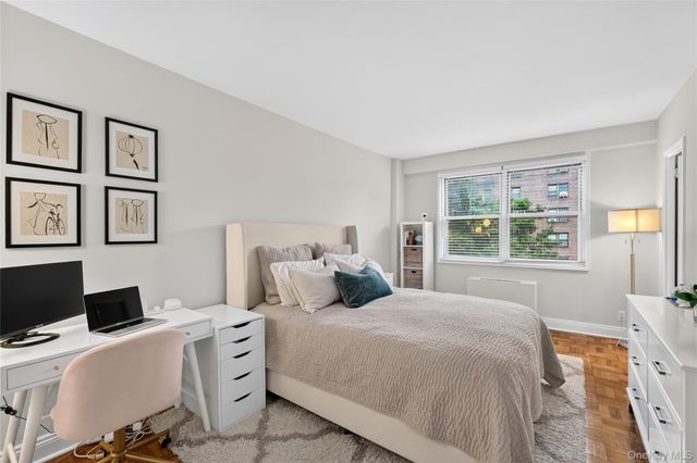 240 Garth Road 4H2, Scarsdale, NY 10583