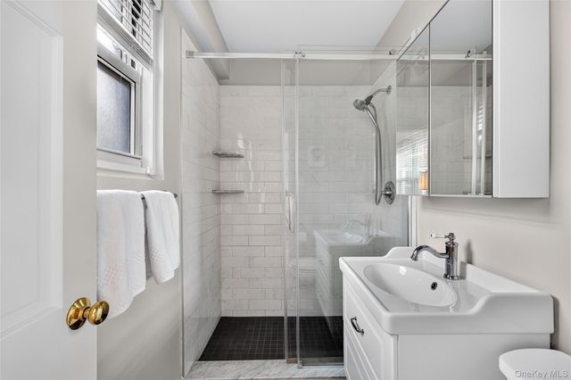 240 Garth Road 4H2, Scarsdale, NY 10583