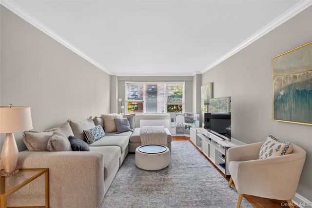 240 Garth Road 4H2, Scarsdale, NY 10583