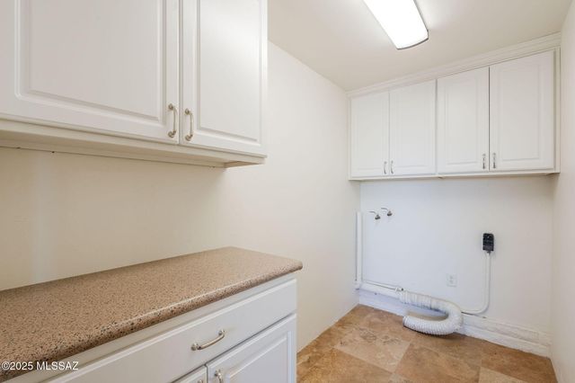 17300 S Camino Cartagena, Sahuarita, AZ 85629