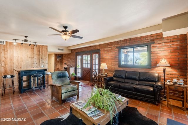 17300 S Camino Cartagena, Sahuarita, AZ 85629