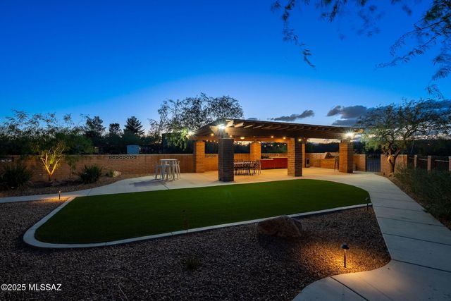 17300 S Camino Cartagena, Sahuarita, AZ 85629