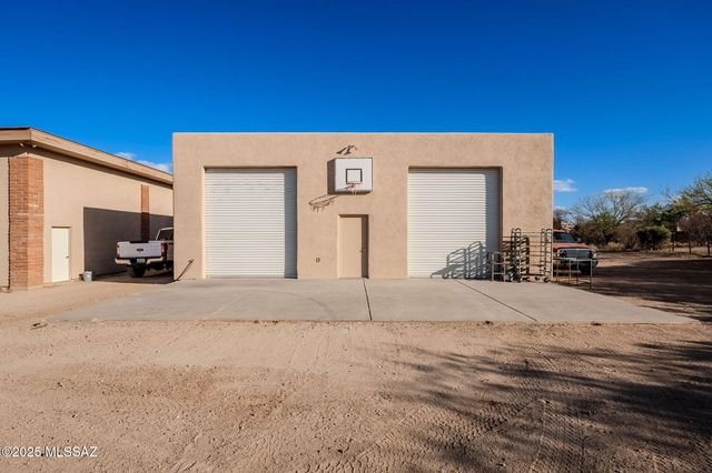 17300 S Camino Cartagena, Sahuarita, AZ 85629