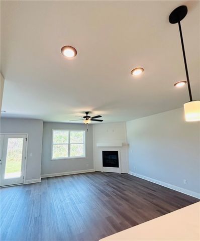 37 Crest Drive 6, Hartwell, GA 30643