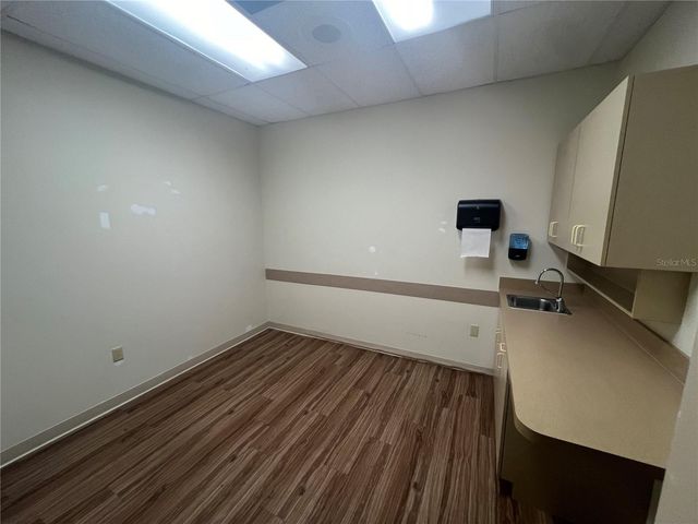 2111 W SWANN AVENUE, Tampa, FL 33606