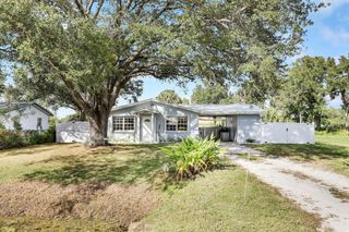 1002 NW 7th Street, Okeechobee, FL 34972