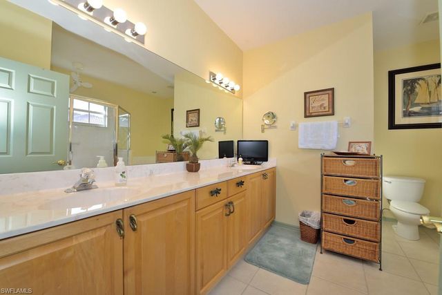 8125 Celeste DR 5216, Naples, FL 34113