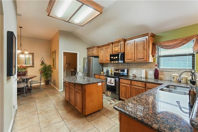 14421 Red River Dr, Corpus Christi, TX 78410