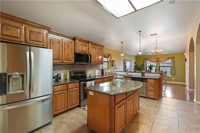 14421 Red River Dr, Corpus Christi, TX 78410