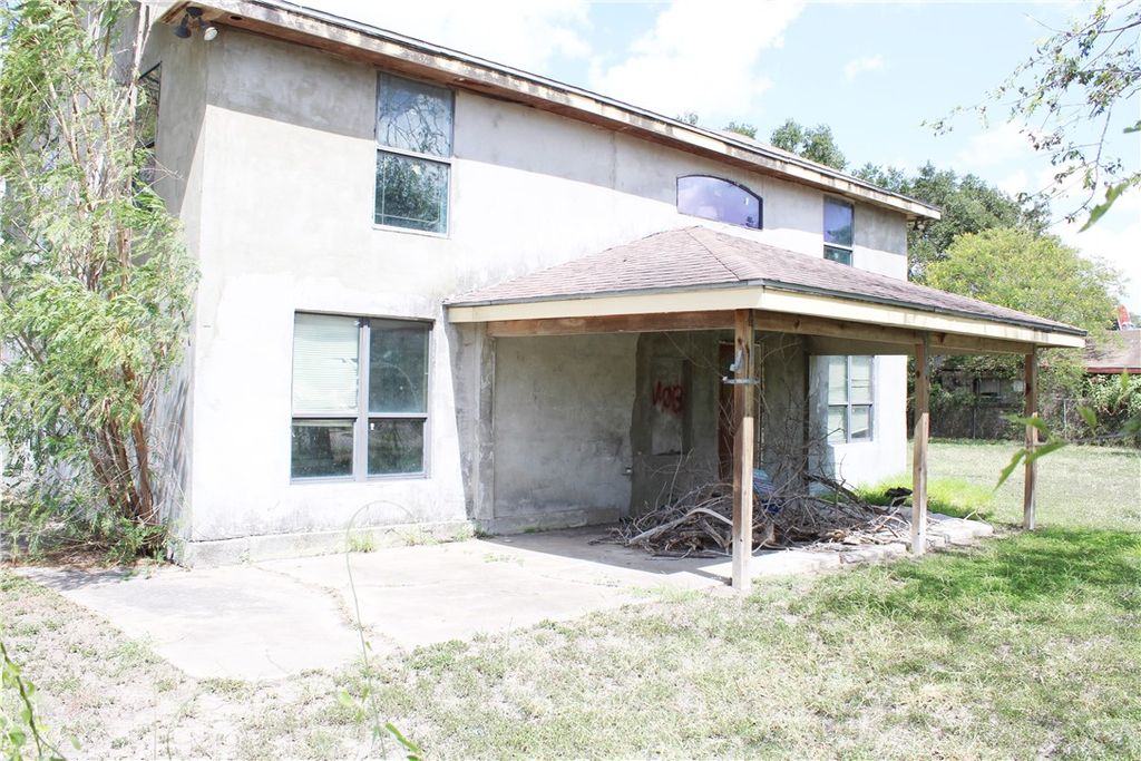 602 E Alice, Kingsville, TX 78363