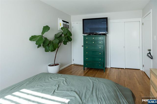 226 Webster Avenue, Jersey City, NJ 07307