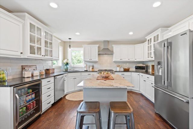 63004 250TH Street, Glenwood, IA 51534