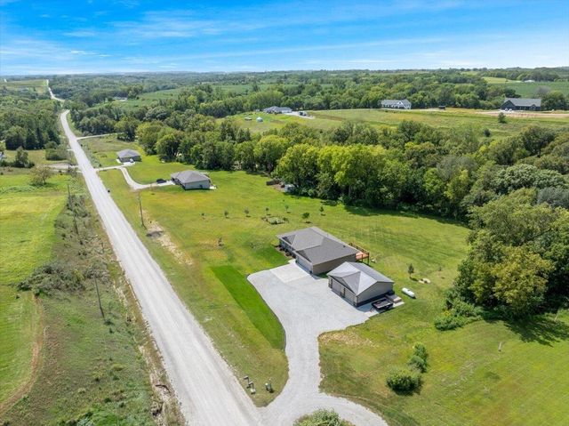 63004 250TH Street, Glenwood, IA 51534