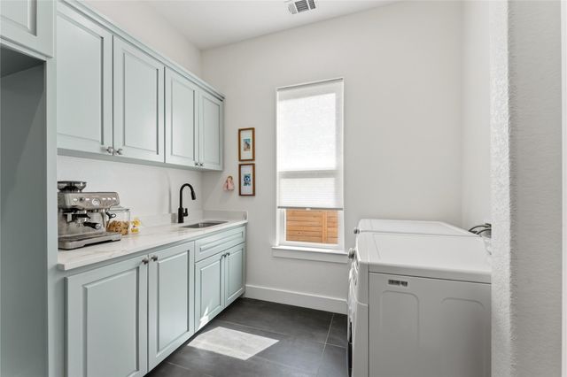 32 Acacia DR, Wimberley, TX 78676