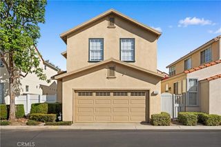 13050 Arborwalk Ln, Tustin, CA 92782