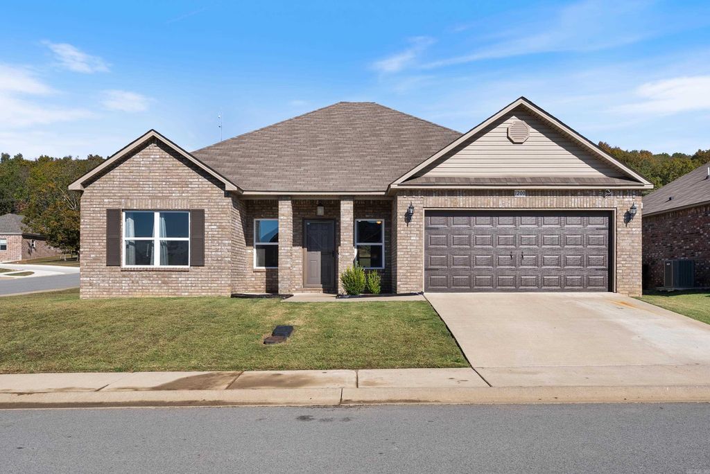1200 Mae Lane, Conway, AR 72032