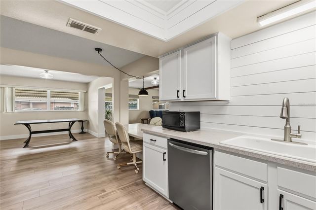 9909 JACARANDA AVENUE, Clermont, FL 34711