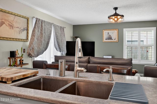 994 Sweetbrier Drive, Deltona, FL 32725