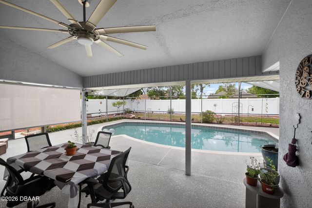 994 Sweetbrier Drive, Deltona, FL 32725