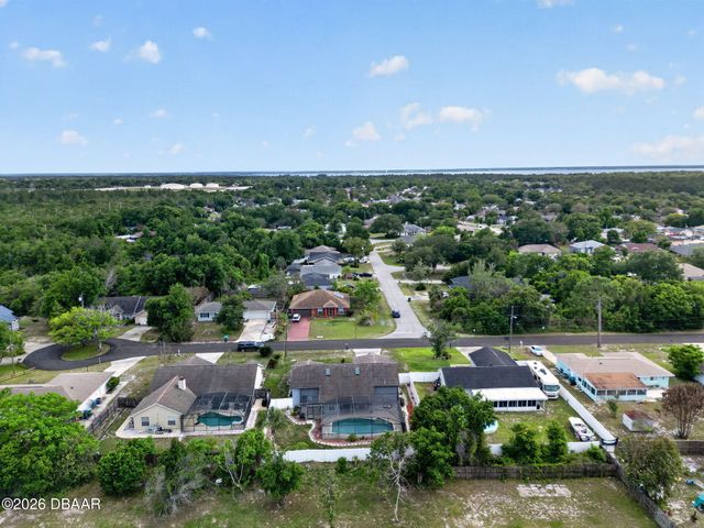 994 Sweetbrier Drive, Deltona, FL 32725