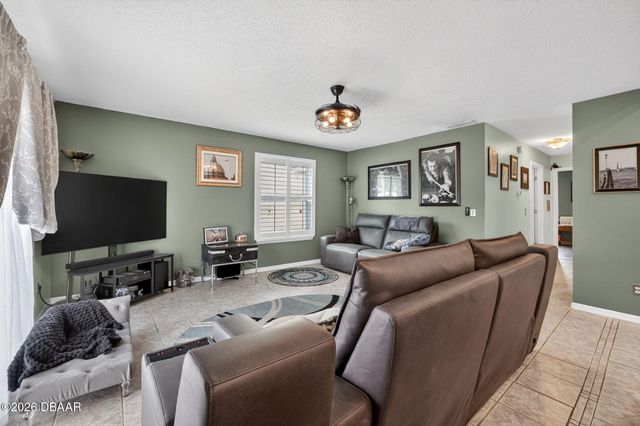 994 Sweetbrier Drive, Deltona, FL 32725