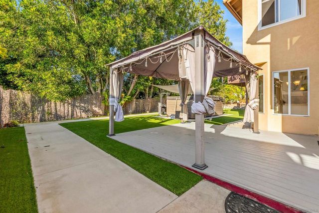 1924 Sagewood, Oceanside, CA 92056