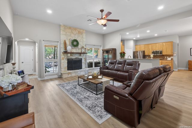 659 WINDING VW, New Braunfels, TX 78132