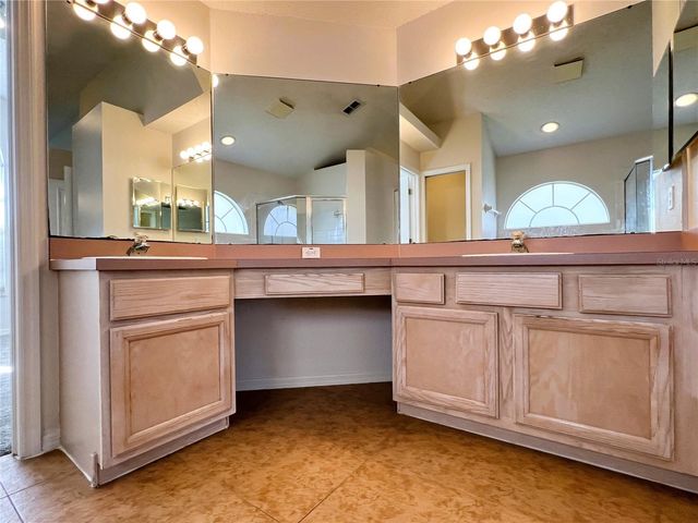 9007 WESTBAY BOULEVARD, Tampa, FL 33615