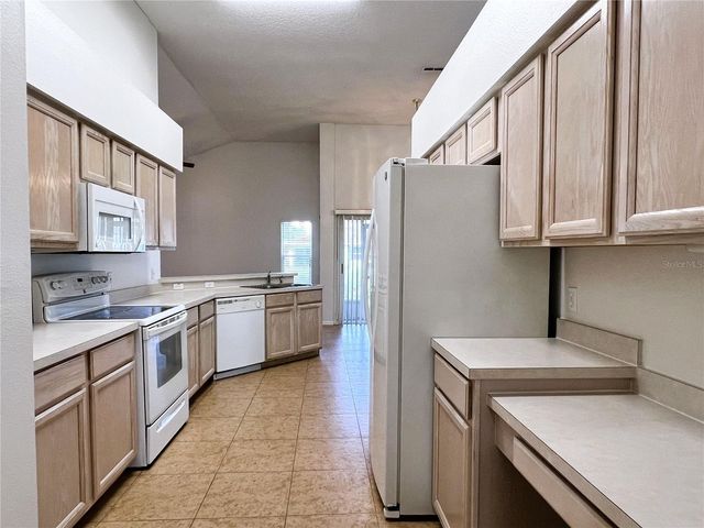 9007 WESTBAY BOULEVARD, Tampa, FL 33615