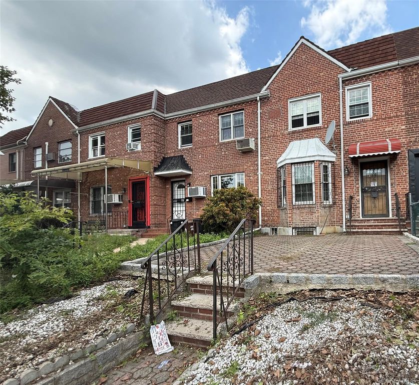 14449 75th Avenue, Flushing, NY 11367