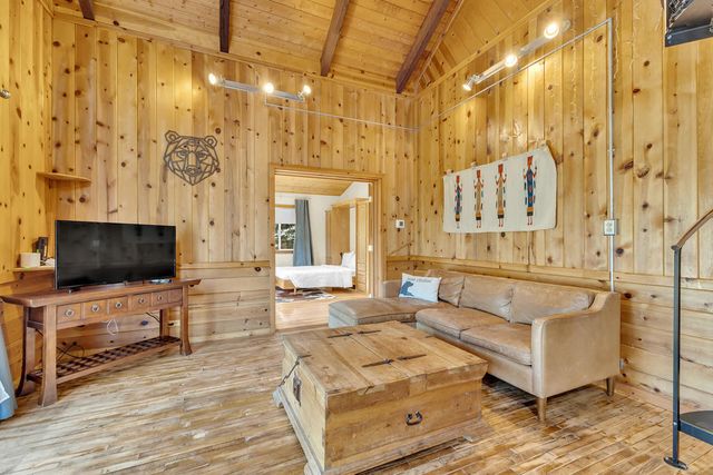 53560 Country Club Drive, Idyllwild, CA 92549