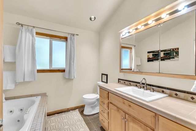 53560 Country Club Drive, Idyllwild, CA 92549