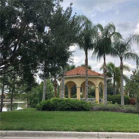 3770 82ND AVENUE CIRCLE E 103, Sarasota, FL 34243