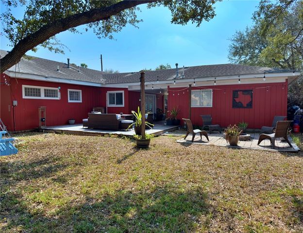 736 Santa Anita Dr, Kingsville, TX 78363